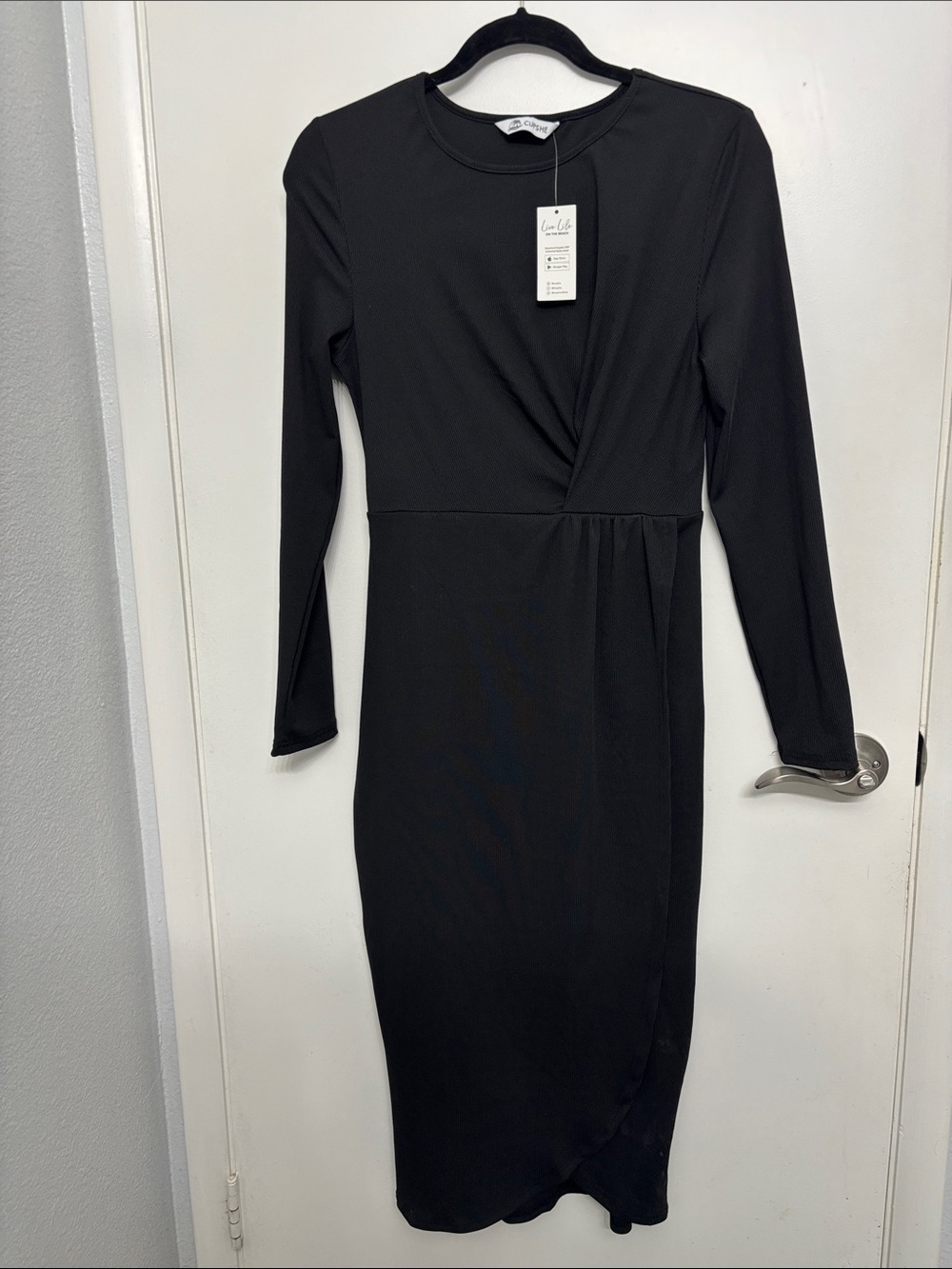 Cupshe Black Long-Sleeve Twist-Front Midi Dress